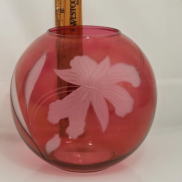 Cranberry Glass Rose Bowl Vase 6" vtg Victorian style etched floral flower globe - Picture 9 of 10